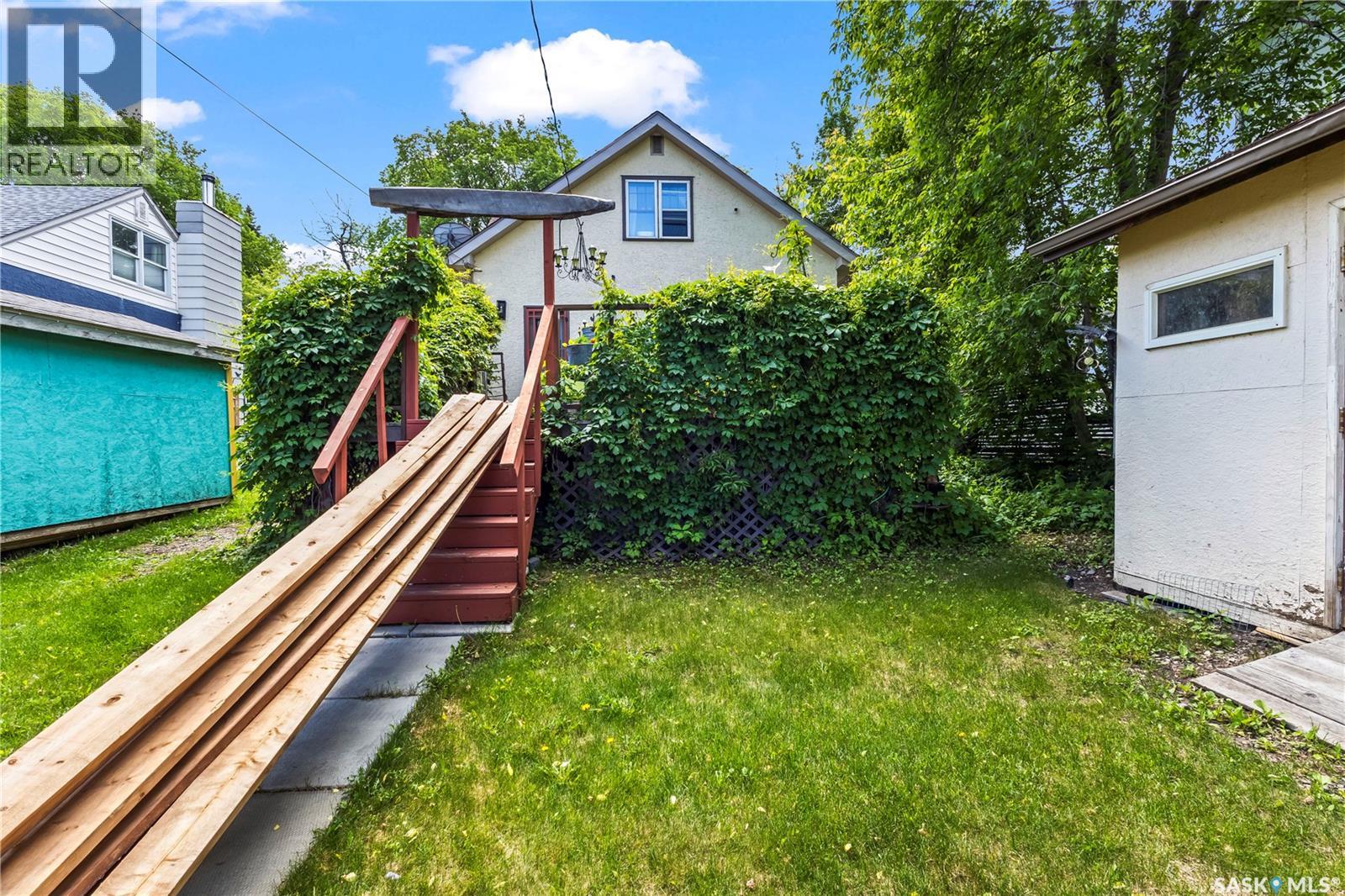616 20th STREET W - 27