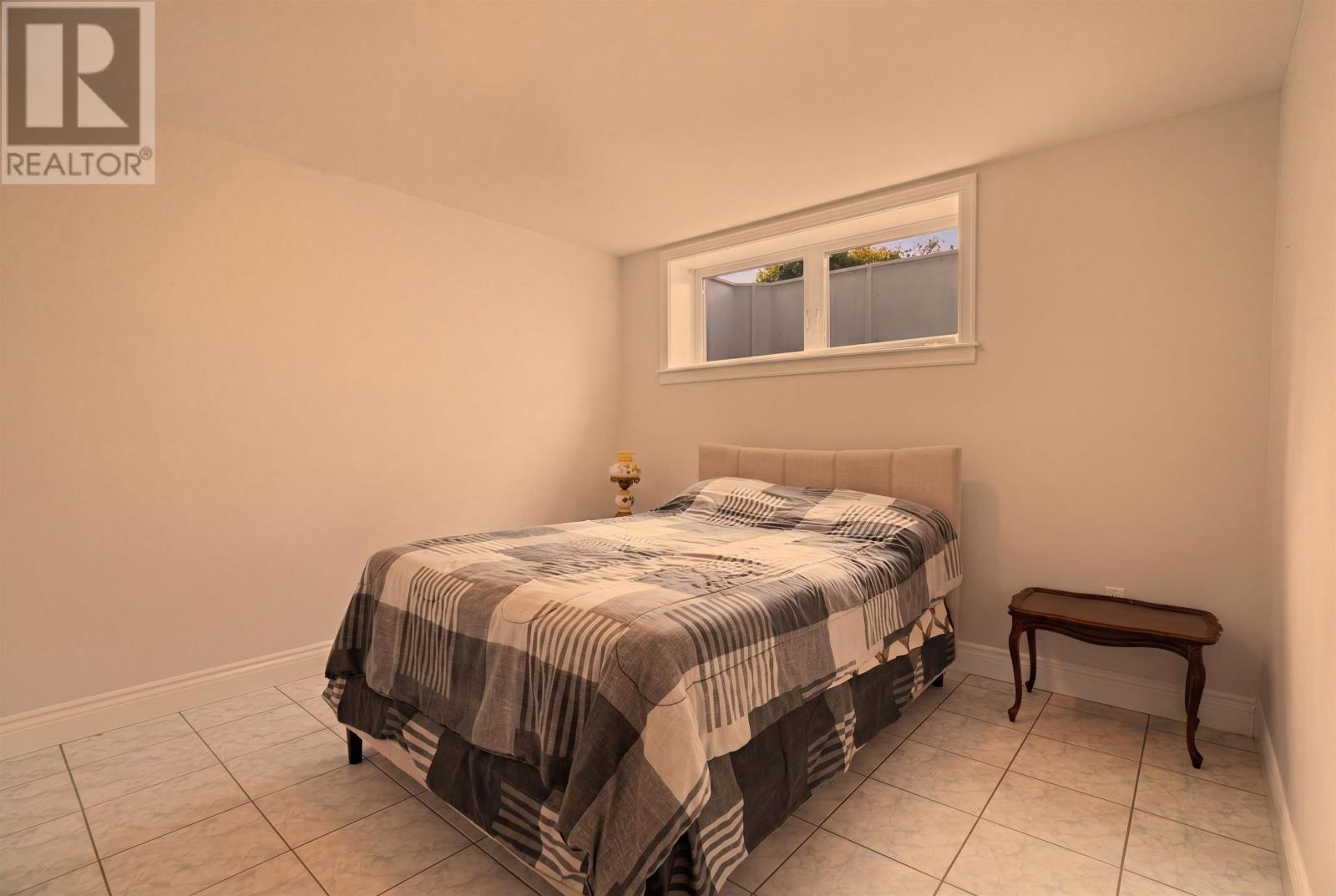 110 Alexander Crescent - 36