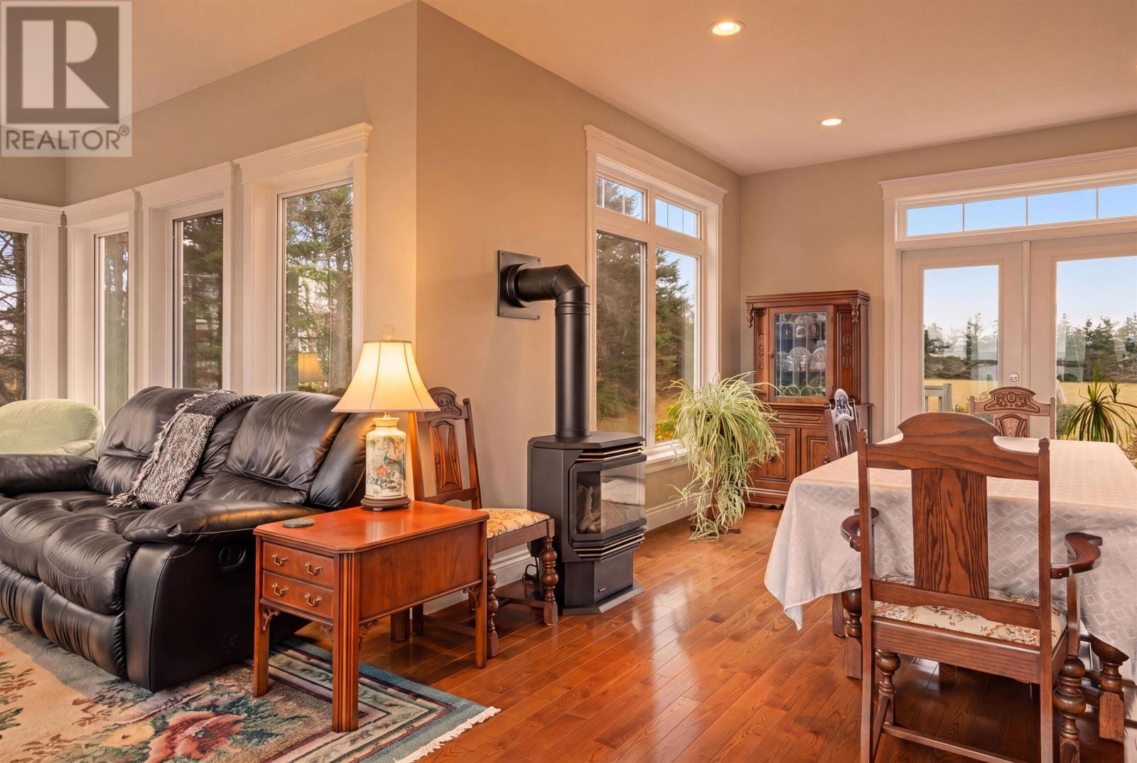 110 Alexander Crescent - 9