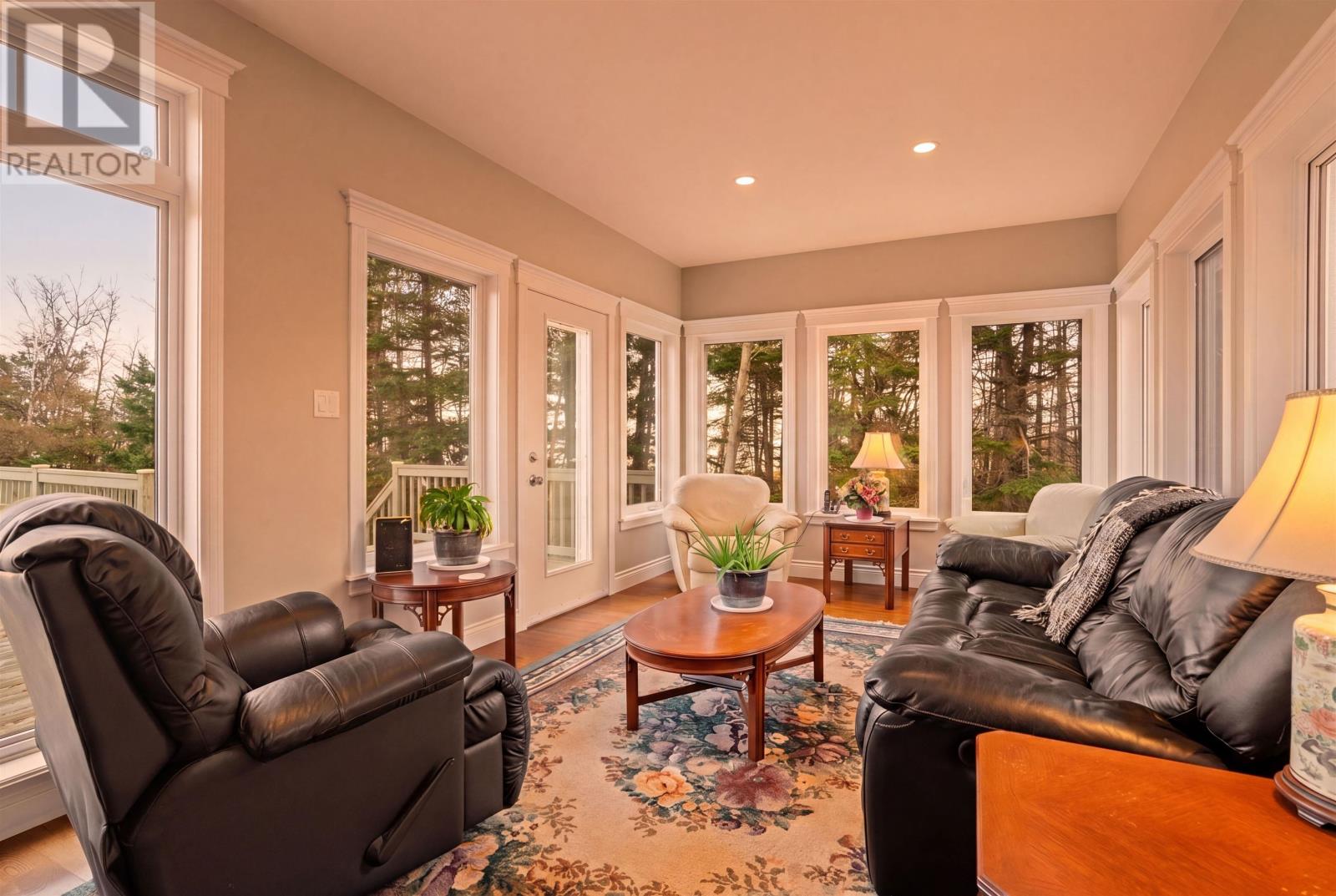 110 Alexander Crescent - 6