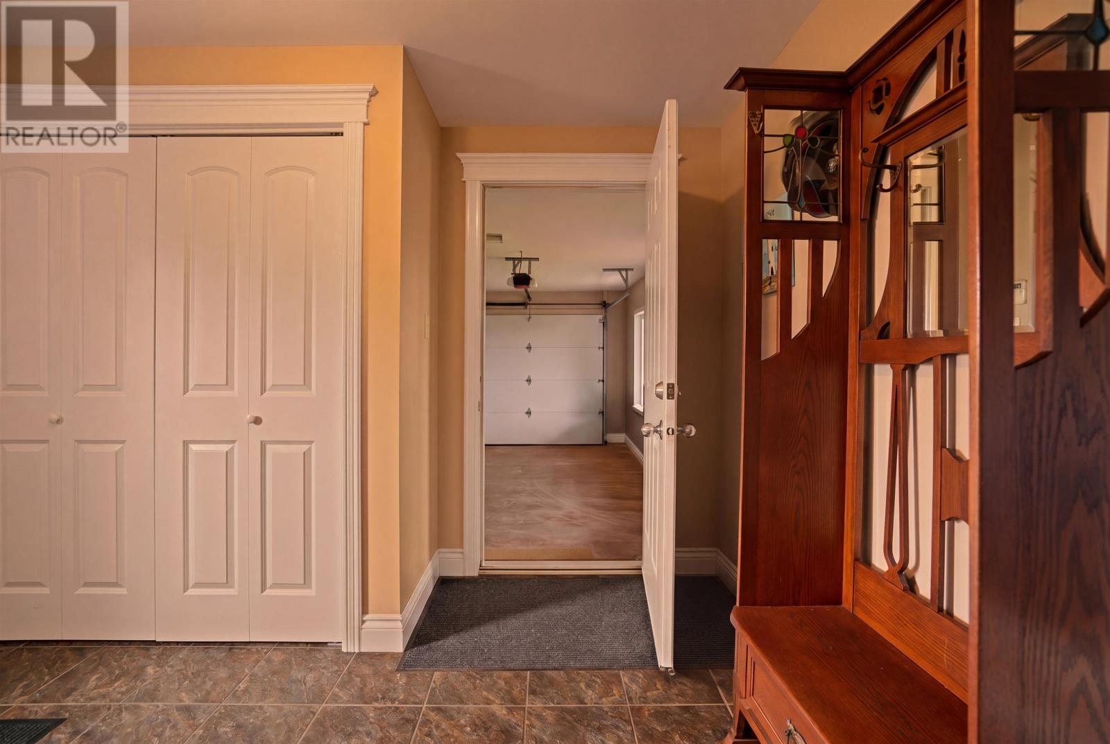 110 Alexander Crescent - 39