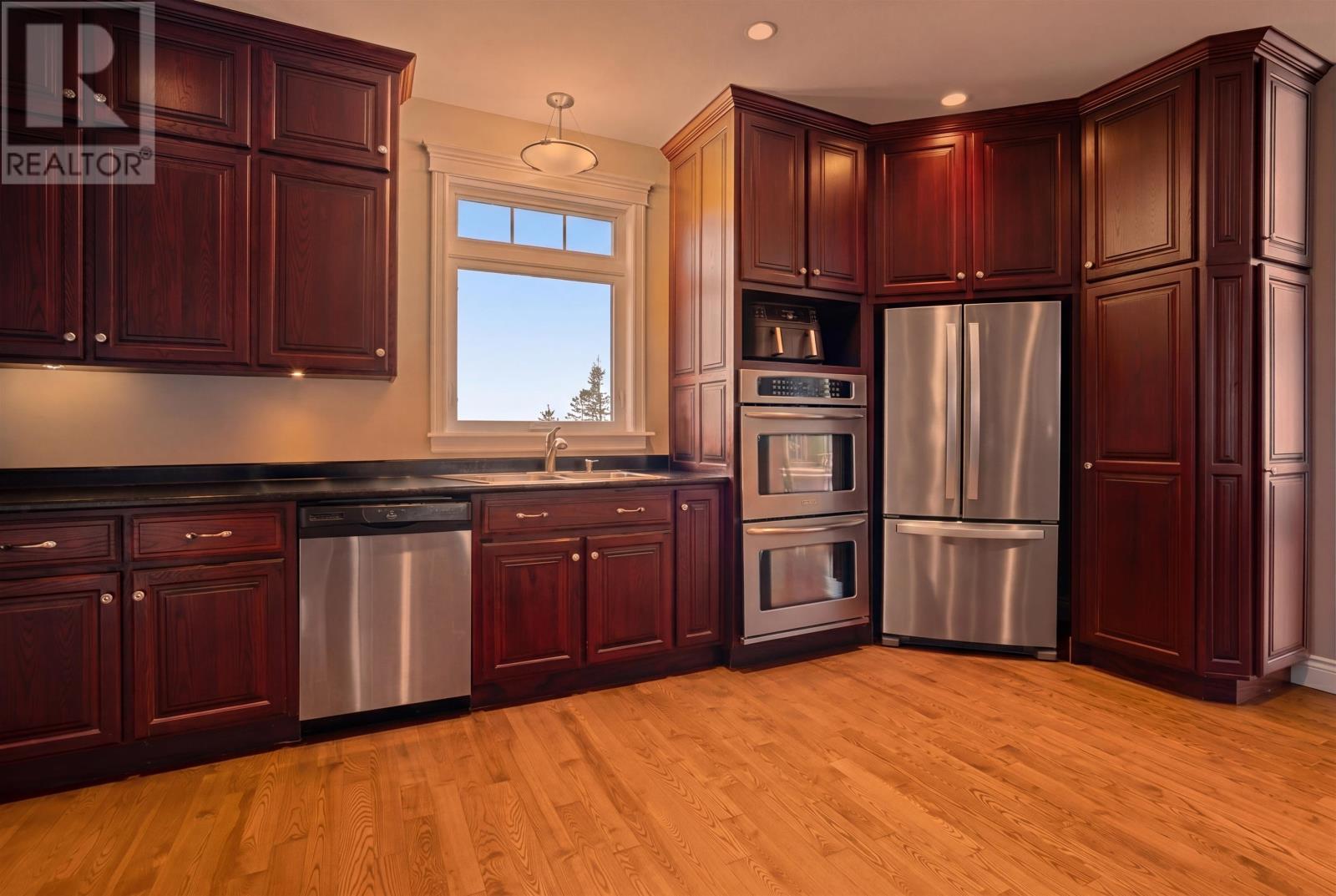 110 Alexander Crescent - 14