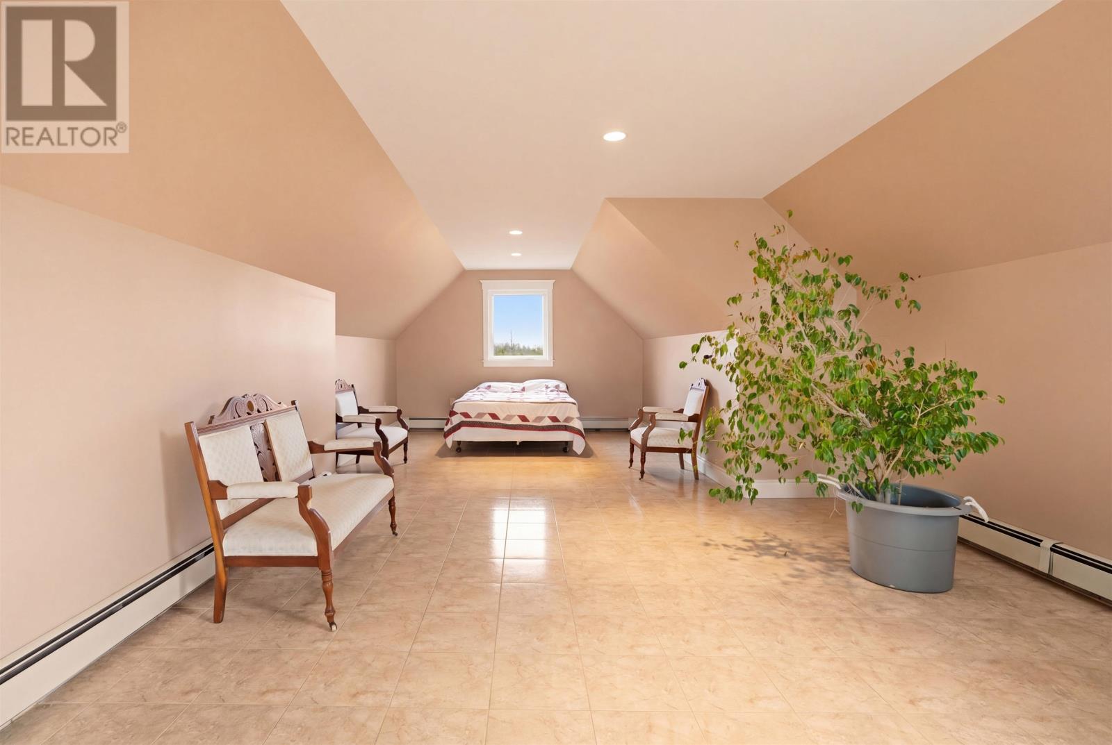 110 Alexander Crescent - 30