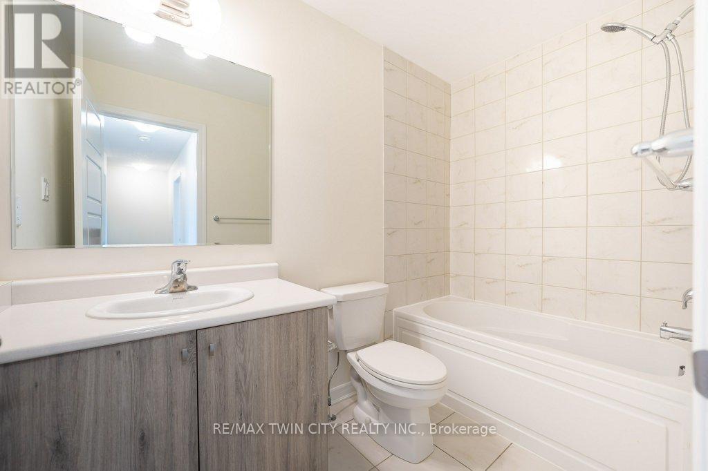#20 455 GUELPH AVENUE - 29