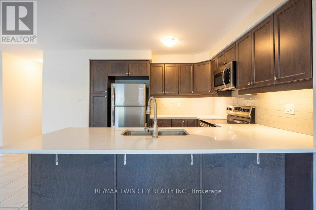 #20 455 GUELPH AVENUE - 17