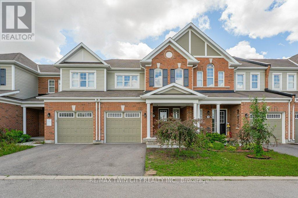 #20 455 GUELPH AVENUE - 1