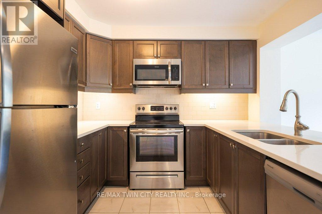#20 455 GUELPH AVENUE - 10