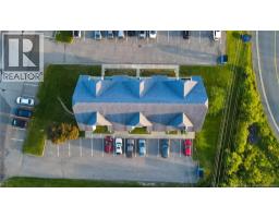 20 Du Bourg Avenue, photo 5