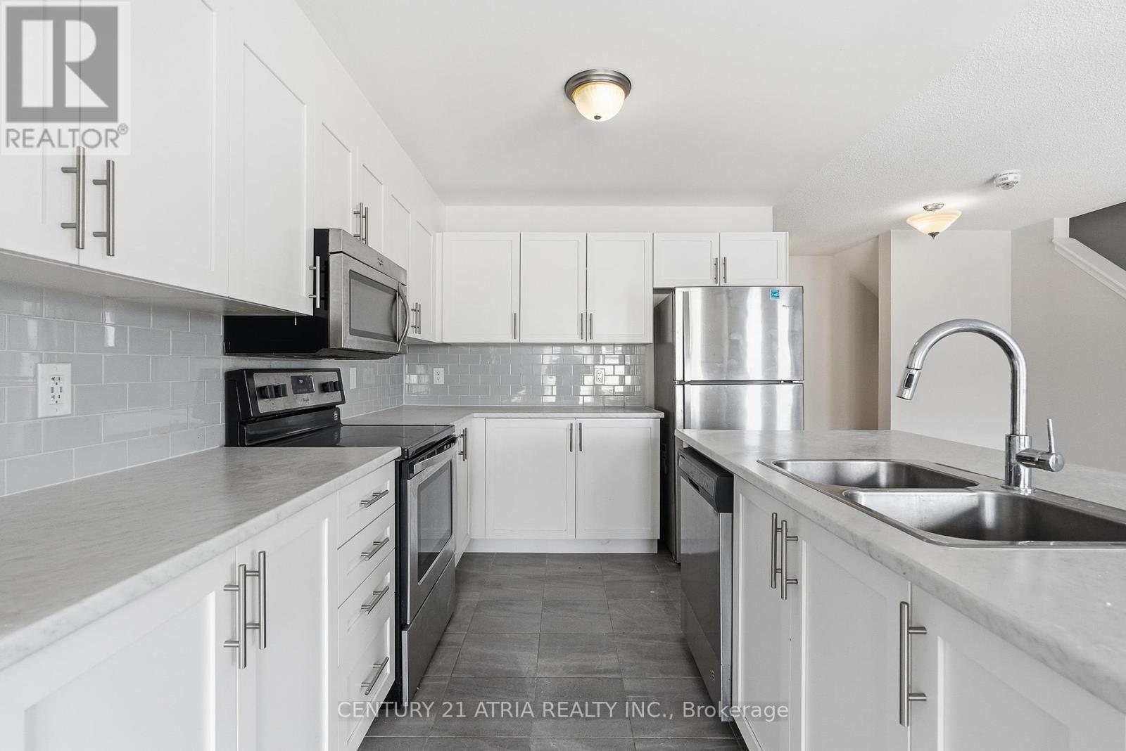 2 Bed, 2 Bath House for Sale in Ottawa – 502 RADIANT PRIVATE, Ottawa – MLS# X13437762 - Image 10