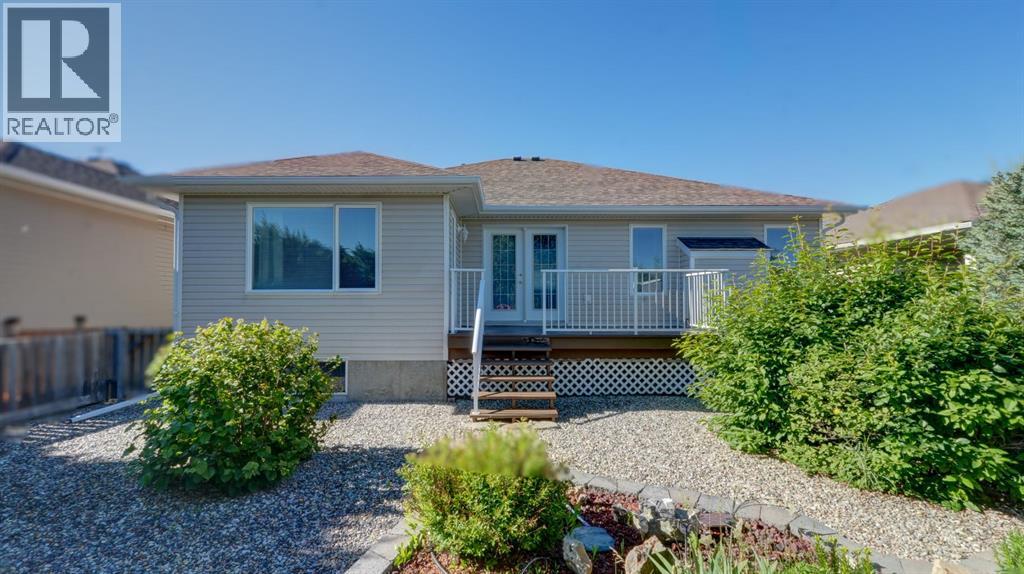 26 Skyline Crescent — photo 41