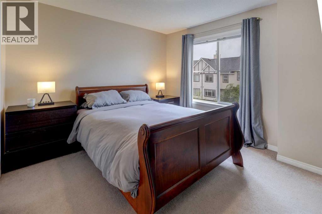 158 Everhollow Heights SW - 19