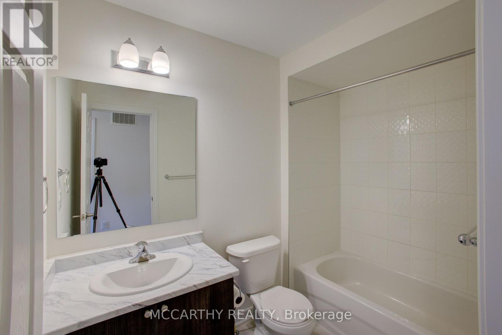 160 CLARK STREET - 21