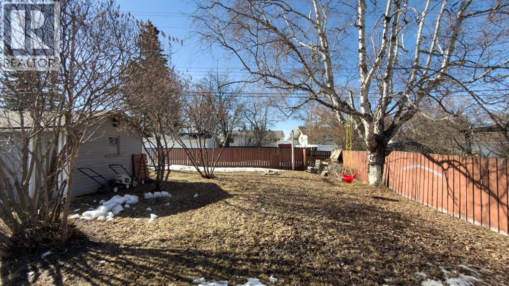 5501 51 Street - 29