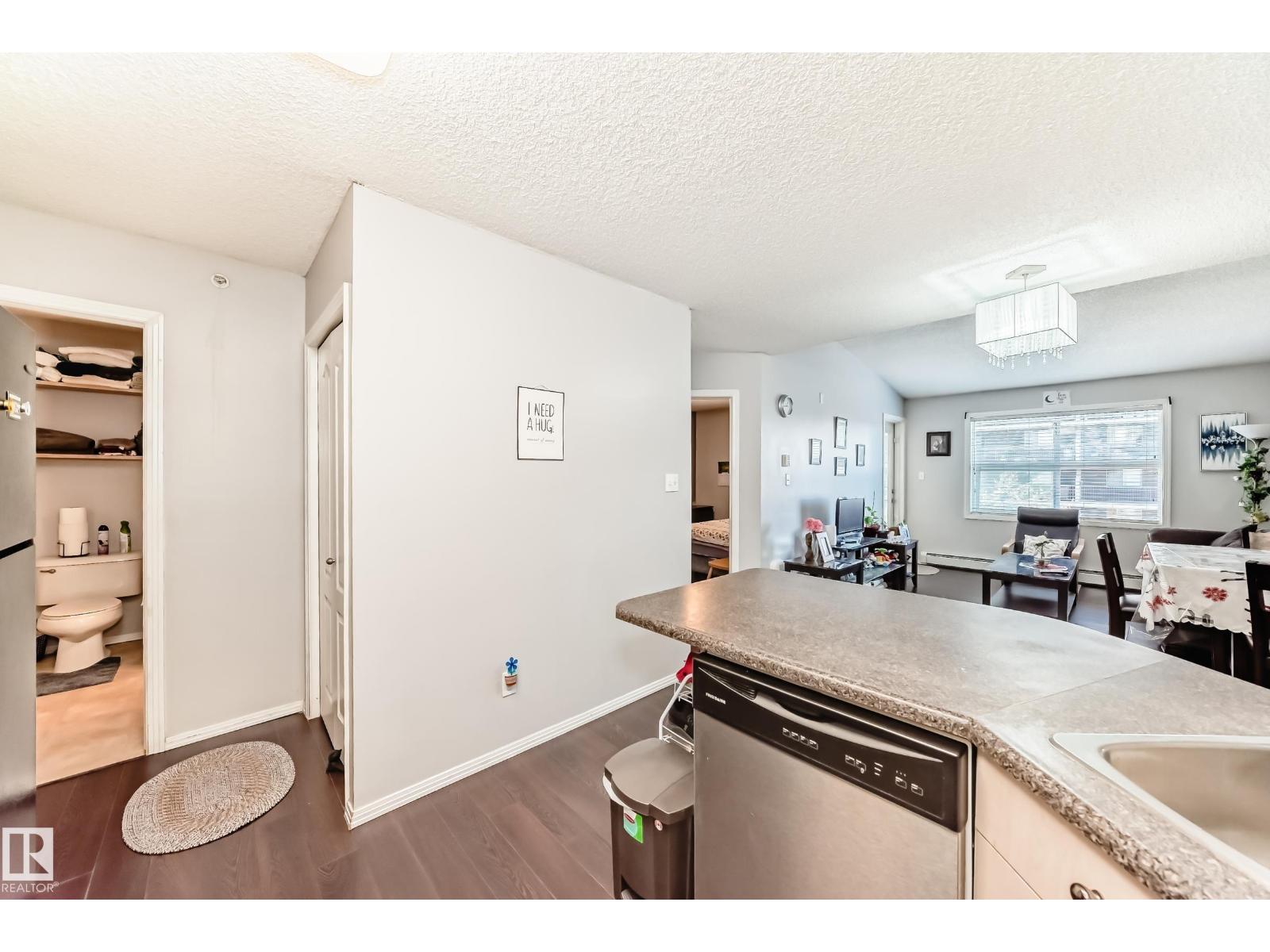 #422 12838 65 ST NW - 15