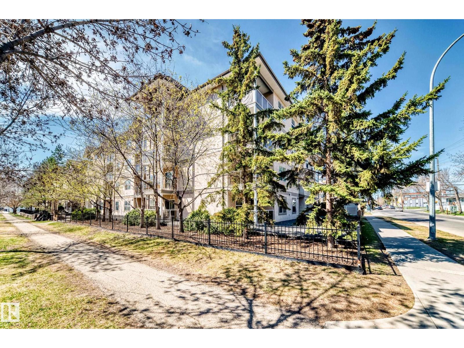 #422 12838 65 ST NW - 39