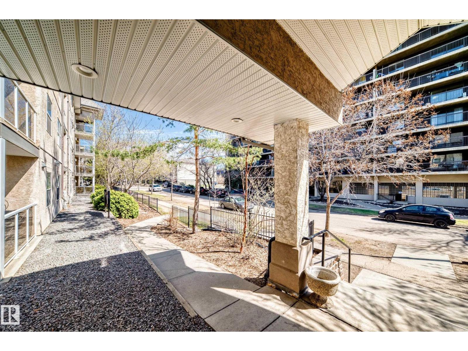 #422 12838 65 ST NW - 40