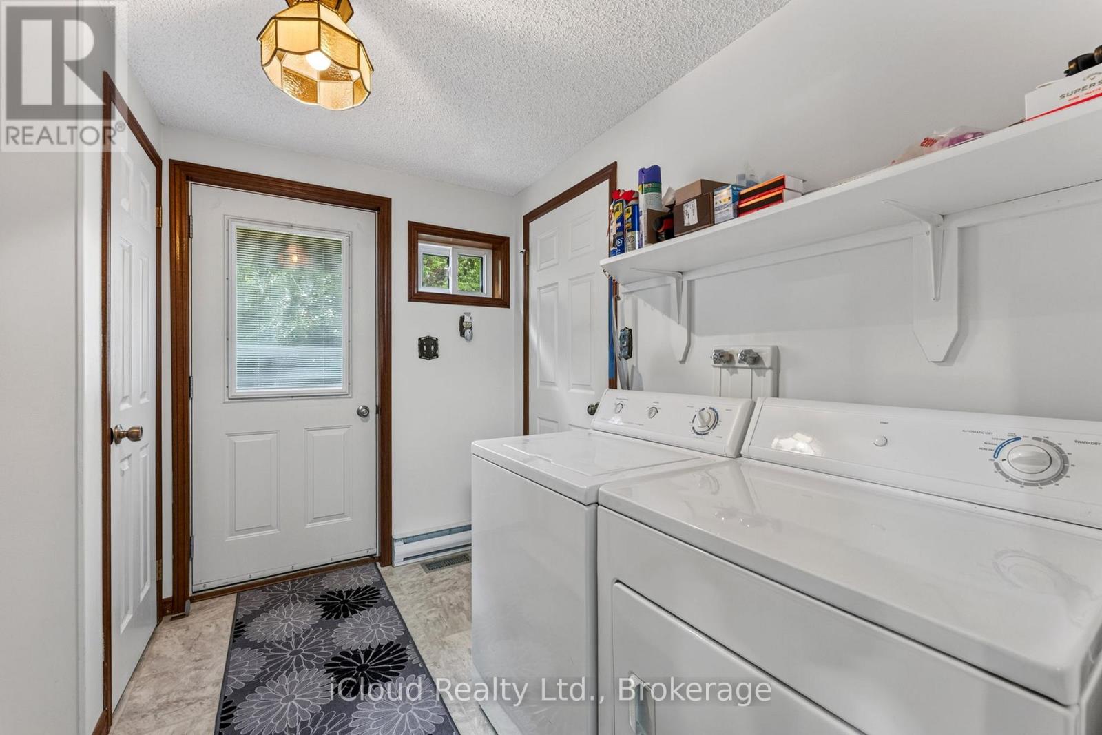 20 MACTAVESH CRESCENT - 16