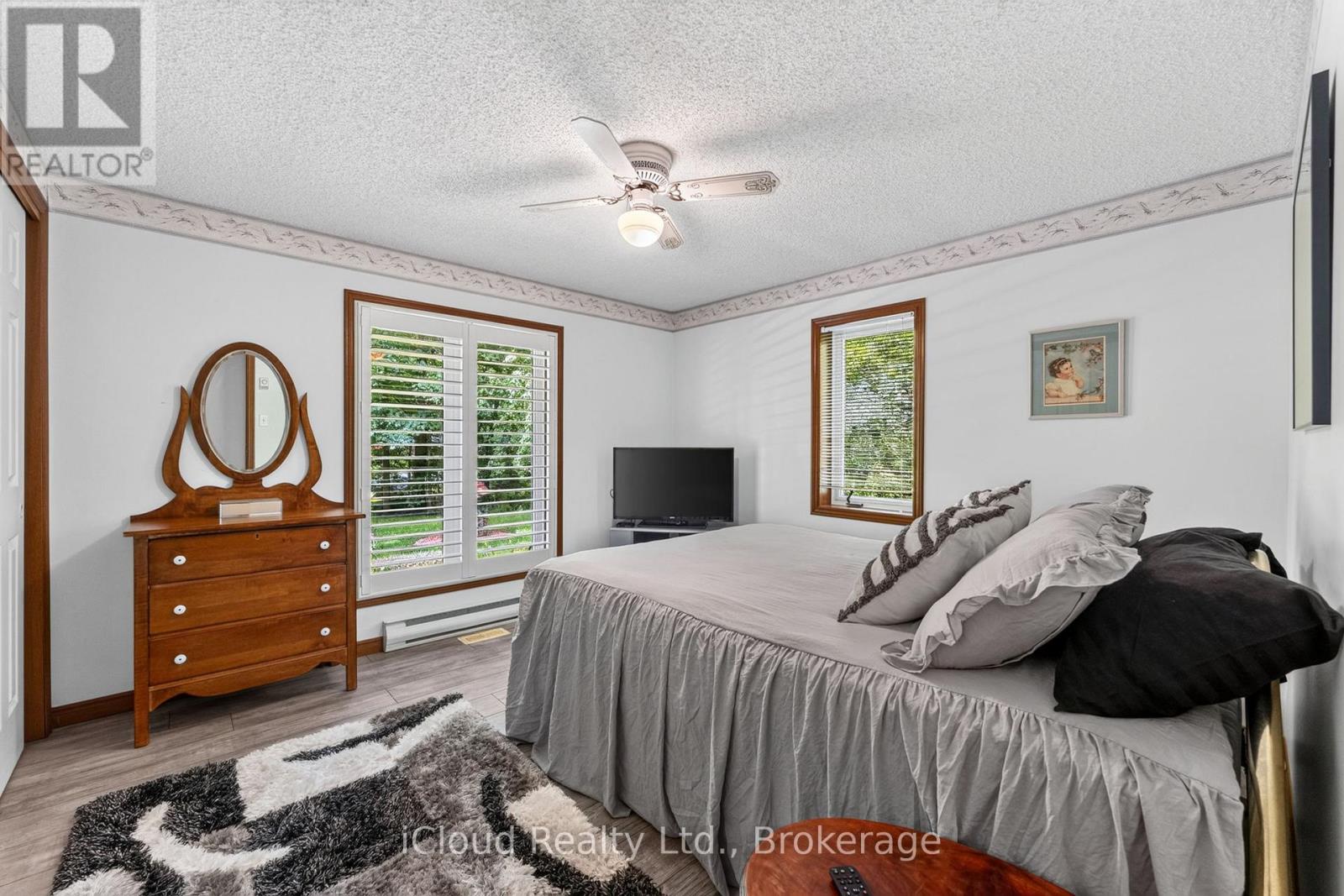 20 MACTAVESH CRESCENT - 19