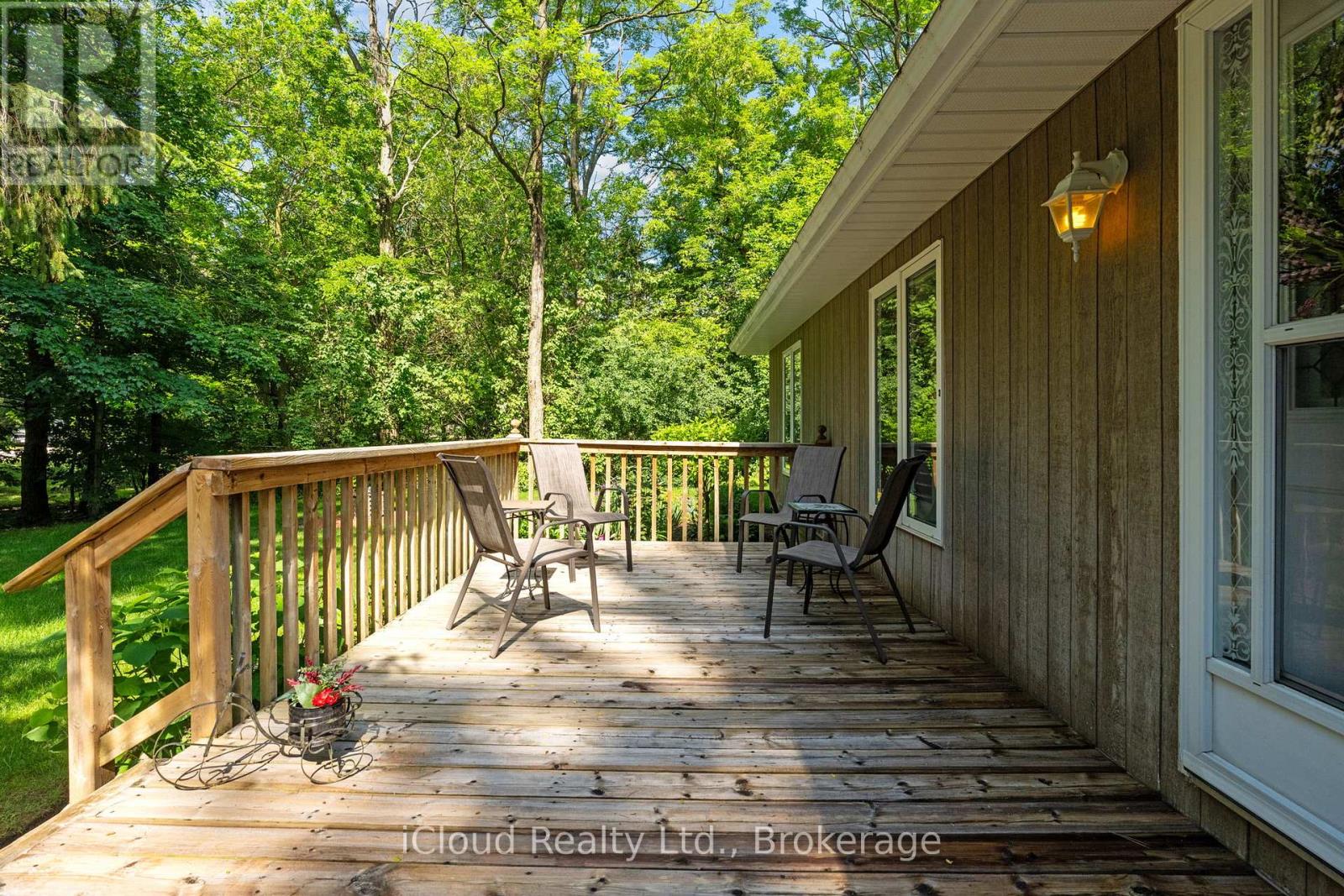 20 MACTAVESH CRESCENT - 3