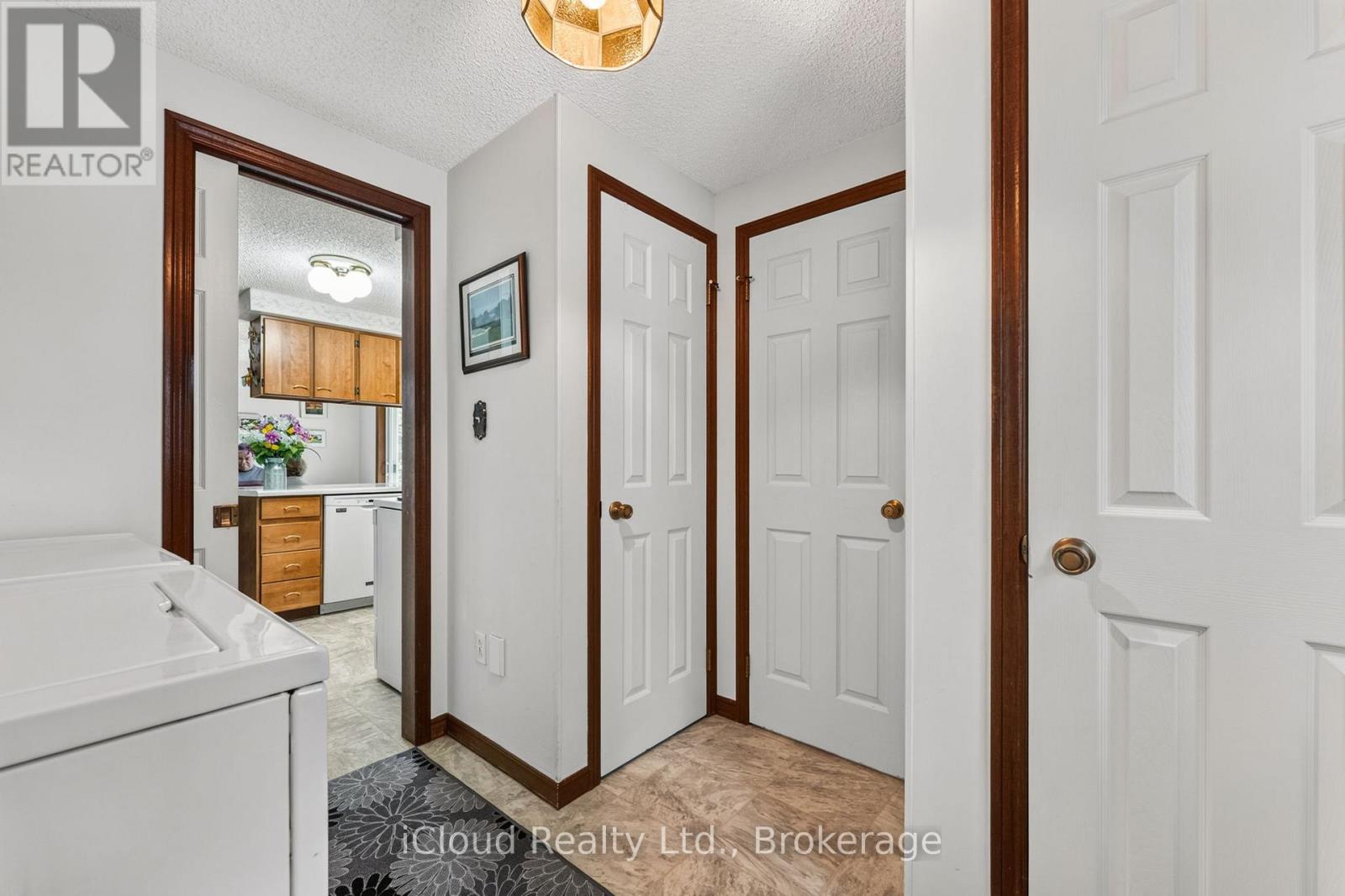 20 MACTAVESH CRESCENT - 14
