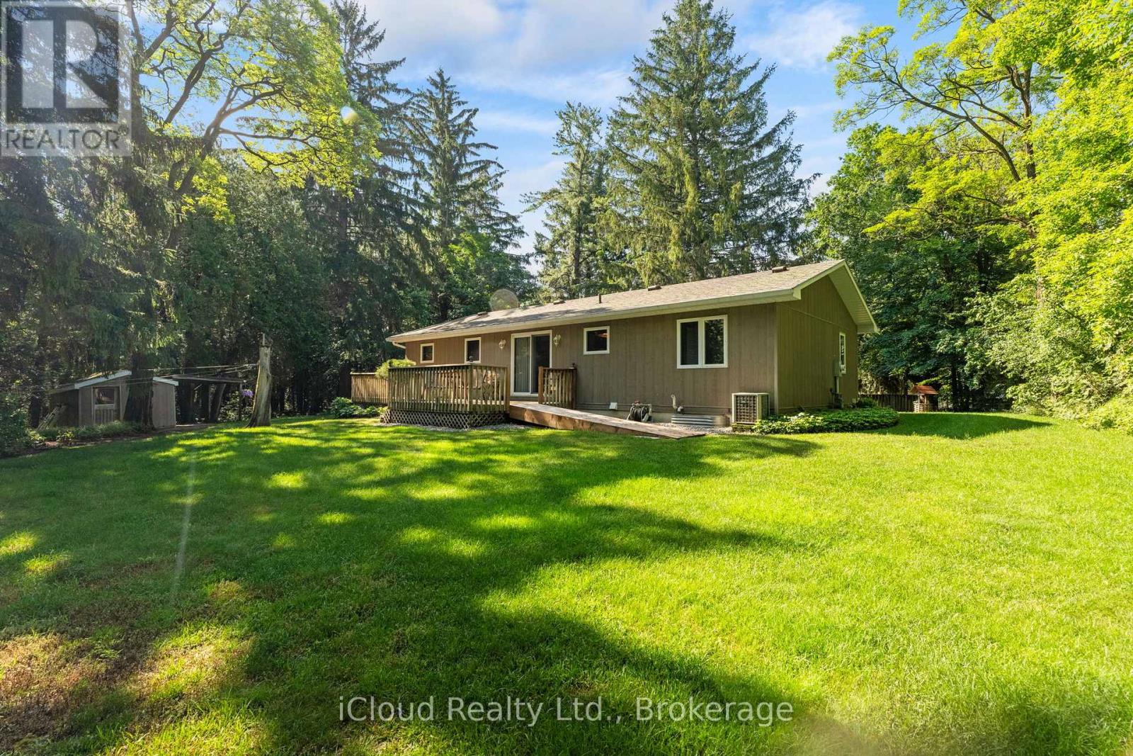 20 MACTAVESH CRESCENT - 30