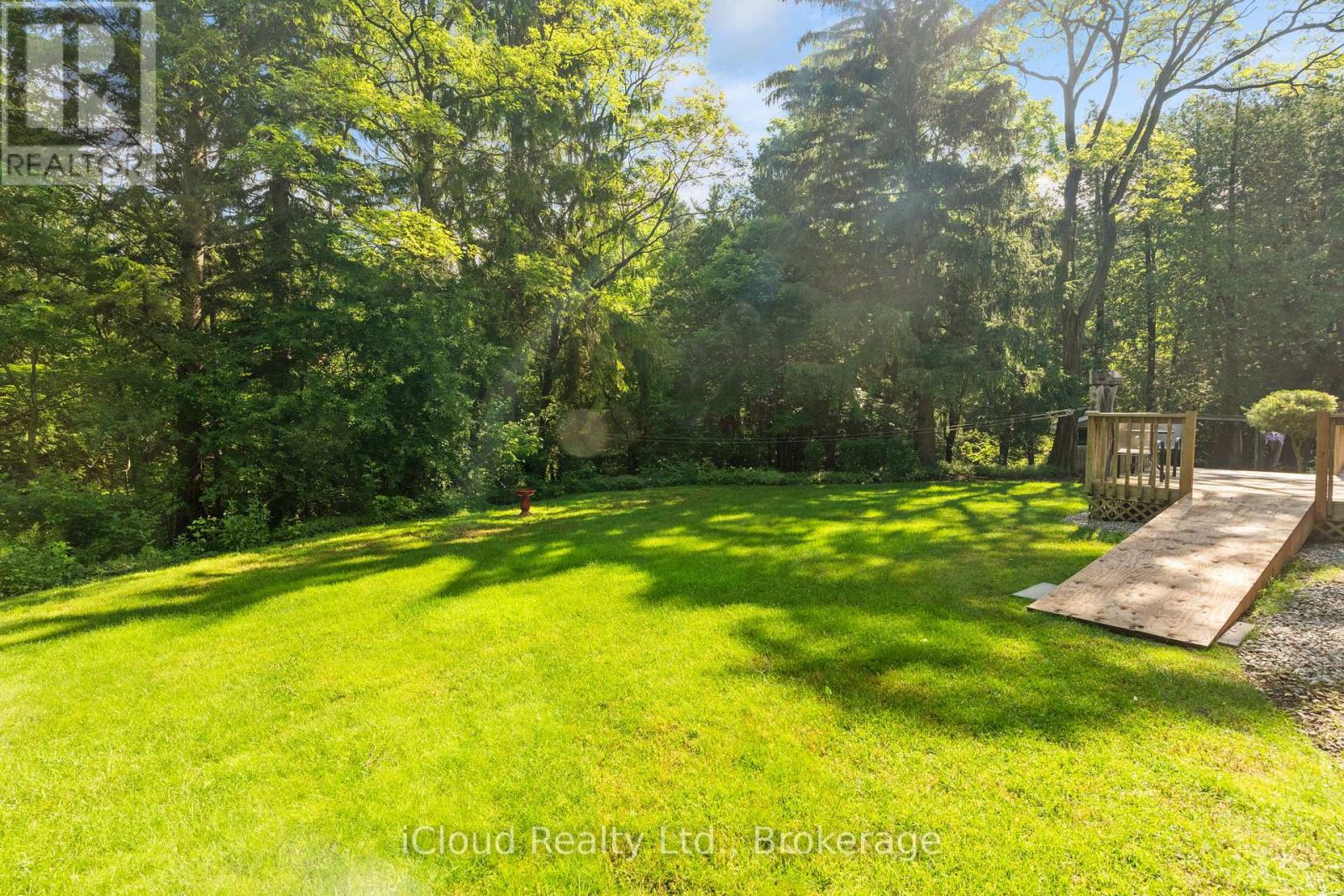 20 MACTAVESH CRESCENT - 31