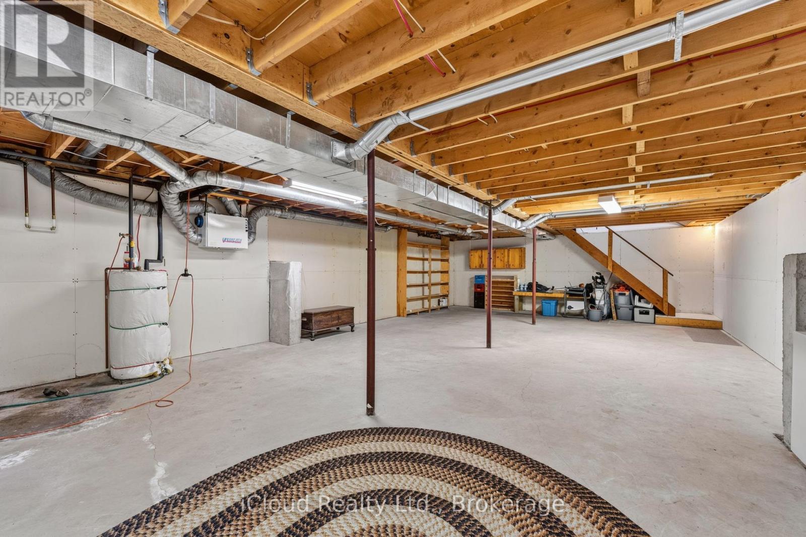 20 MACTAVESH CRESCENT - 23