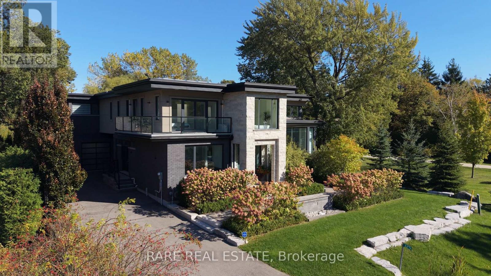 125 CRAIGMORE CRESCENT - 1