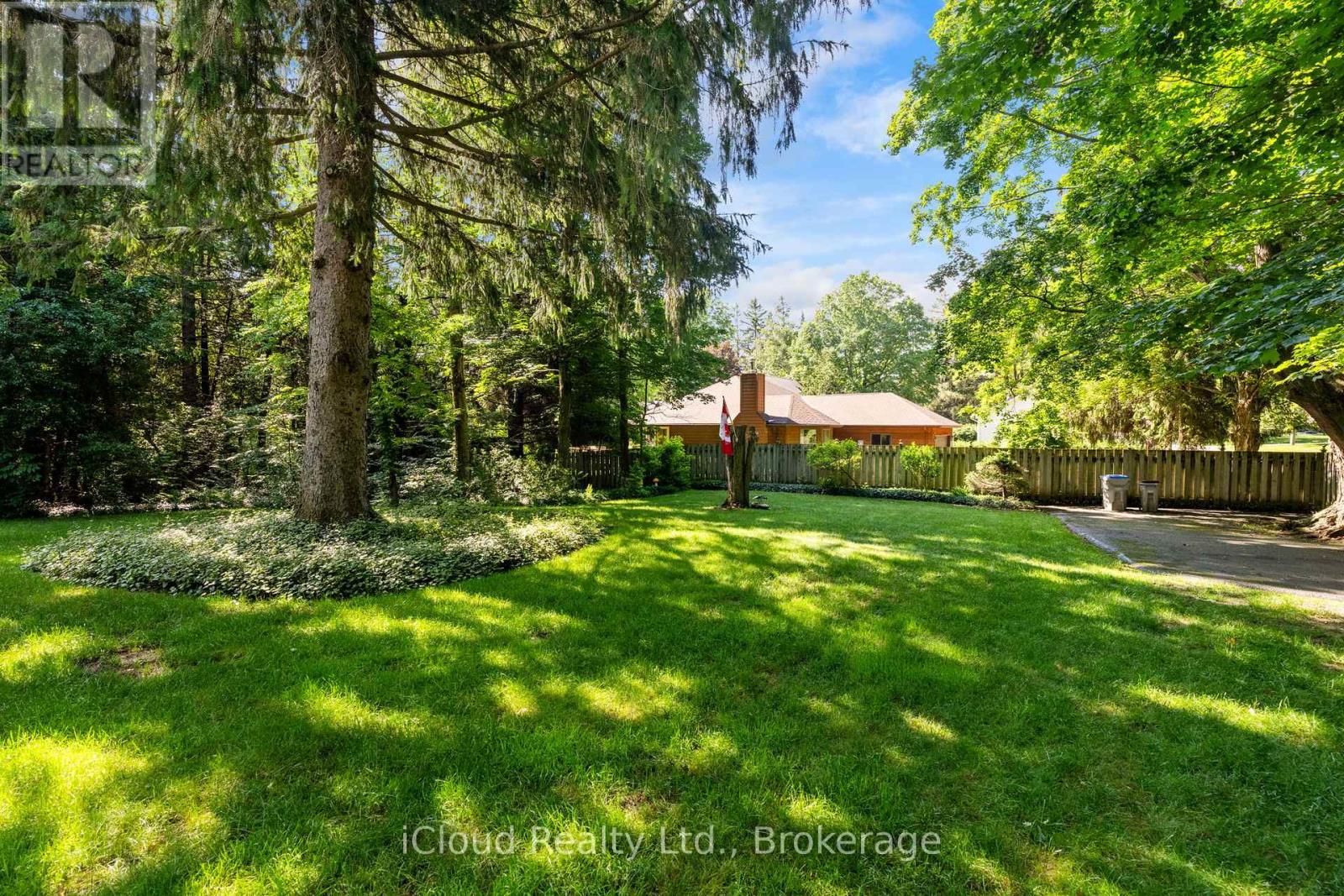 20 MACTAVESH CRESCENT - 25