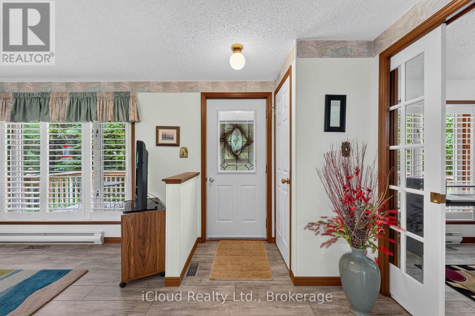 20 MACTAVESH CRESCENT - 4