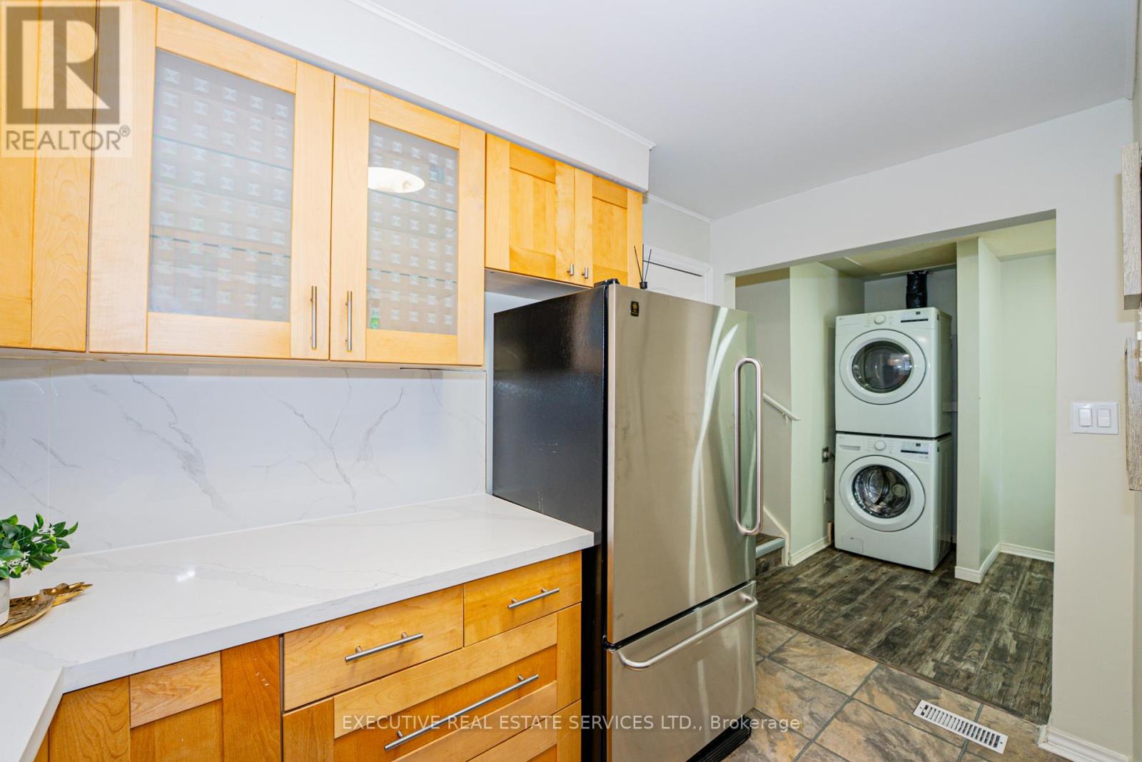 77 OVERLEA DRIVE - 13