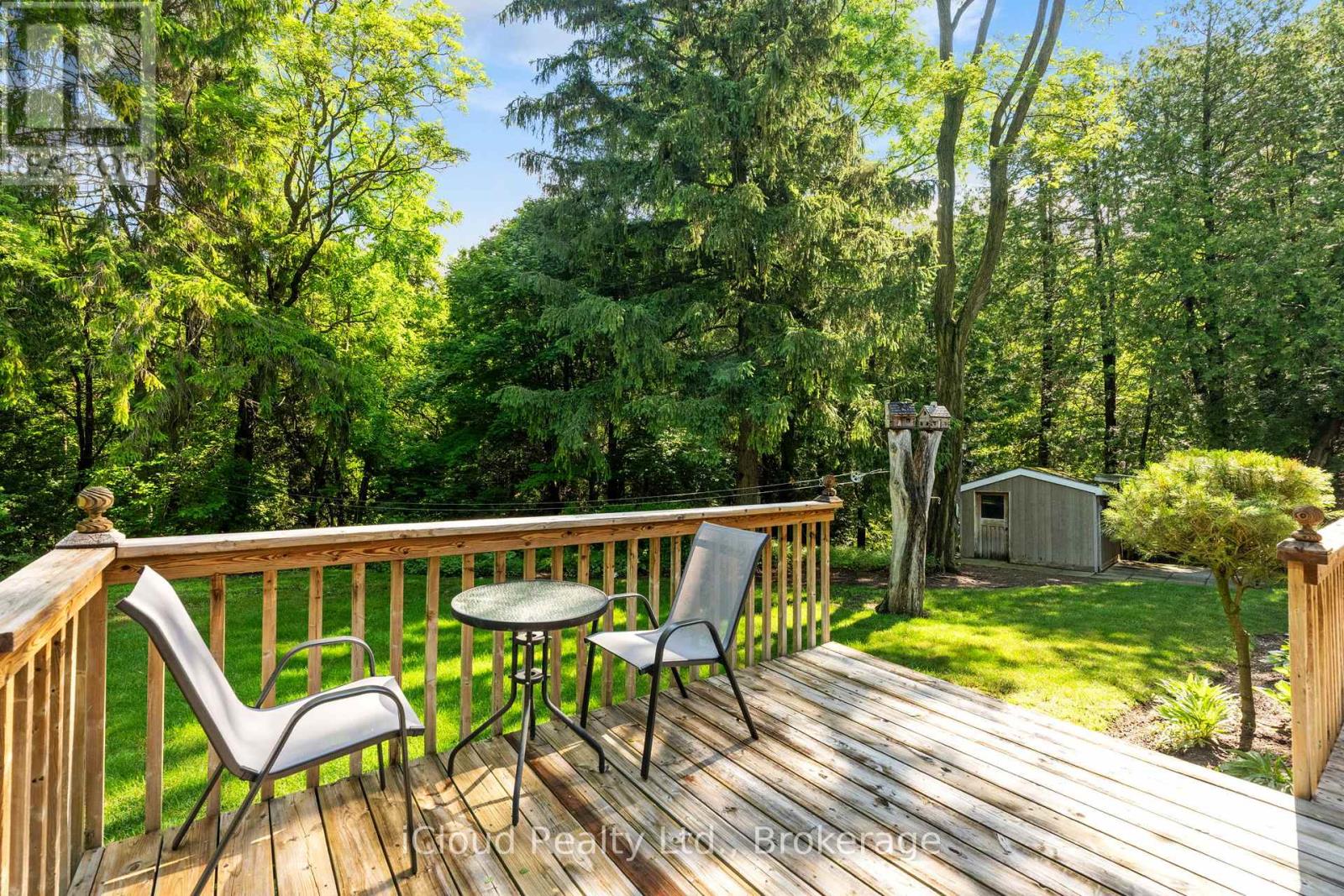 20 MACTAVESH CRESCENT - 28