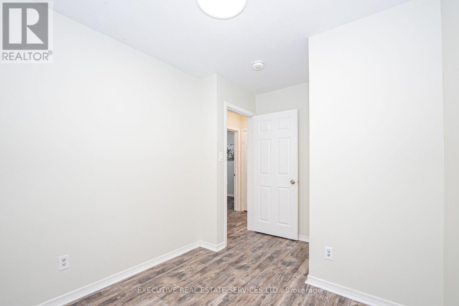 77 OVERLEA DRIVE - 23