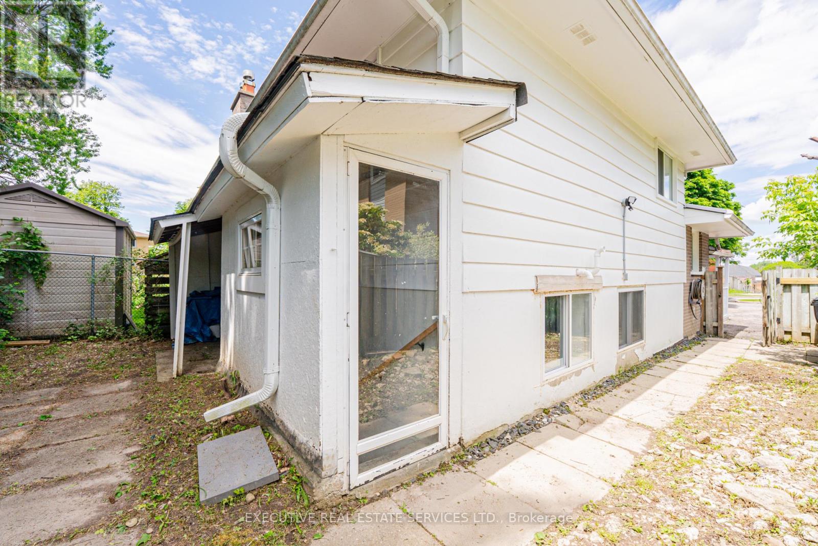 77 OVERLEA DRIVE - 27