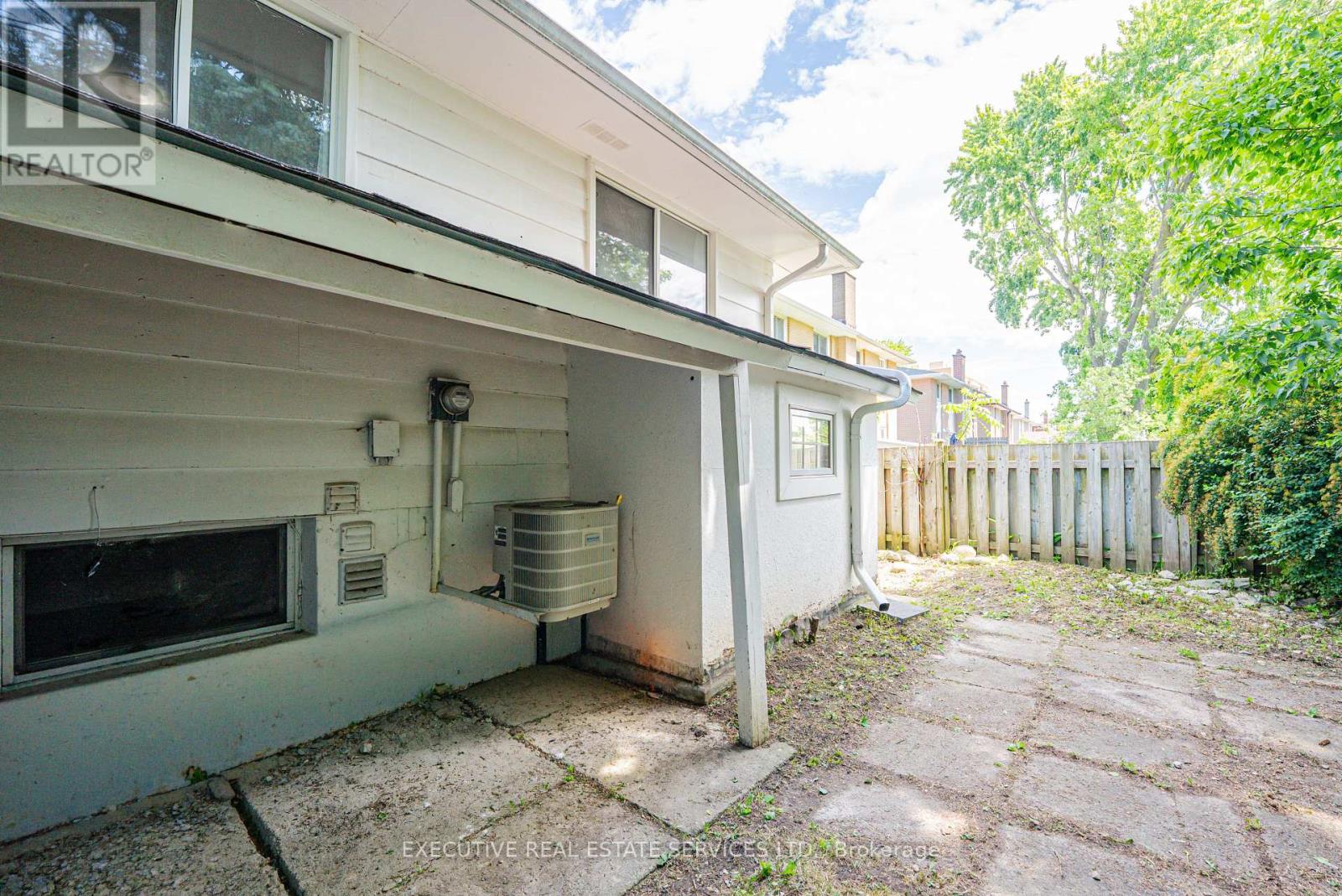 77 OVERLEA DRIVE - 39