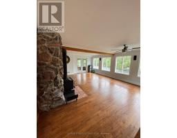 1096 Lois Lane, Minden Hills, ON K0M2L1 Photo 14