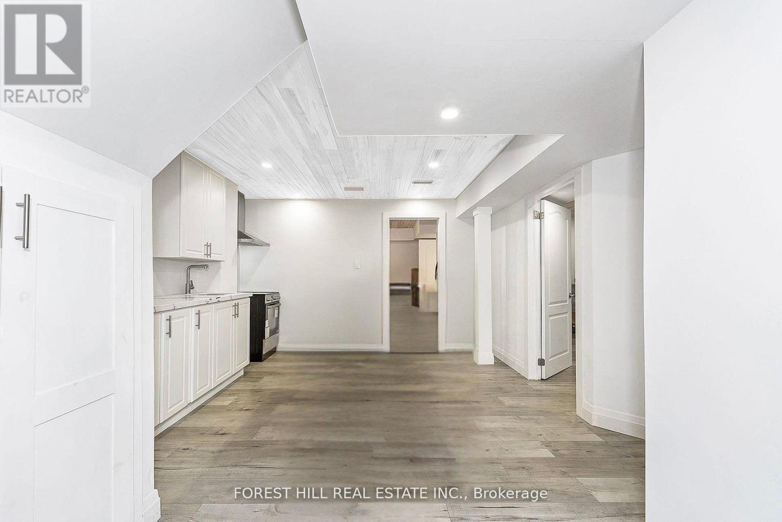488 LINDEN DRIVE - 27