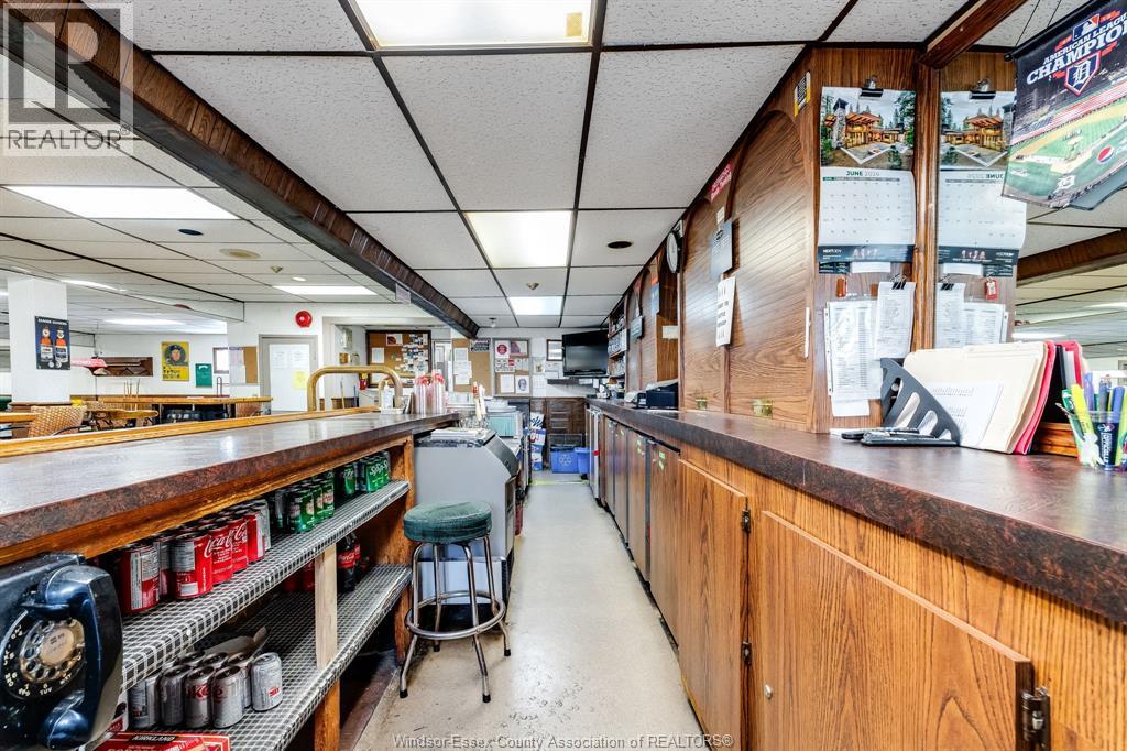 2330-2334 McDougall - 12