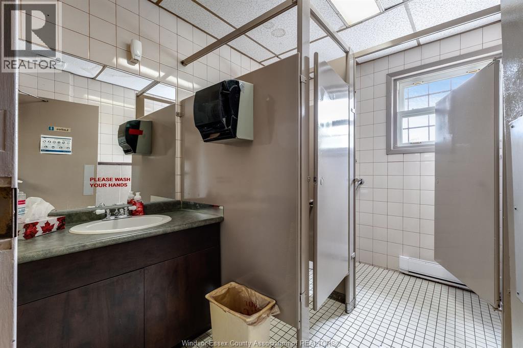 2330-2334 McDougall - 14