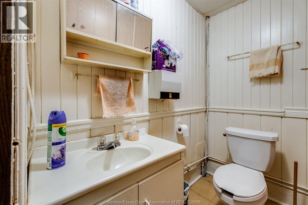 2330-2334 McDougall - 25