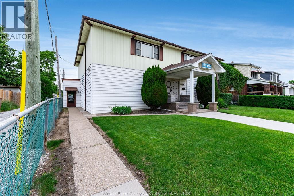 2330-2334 McDougall - 39
