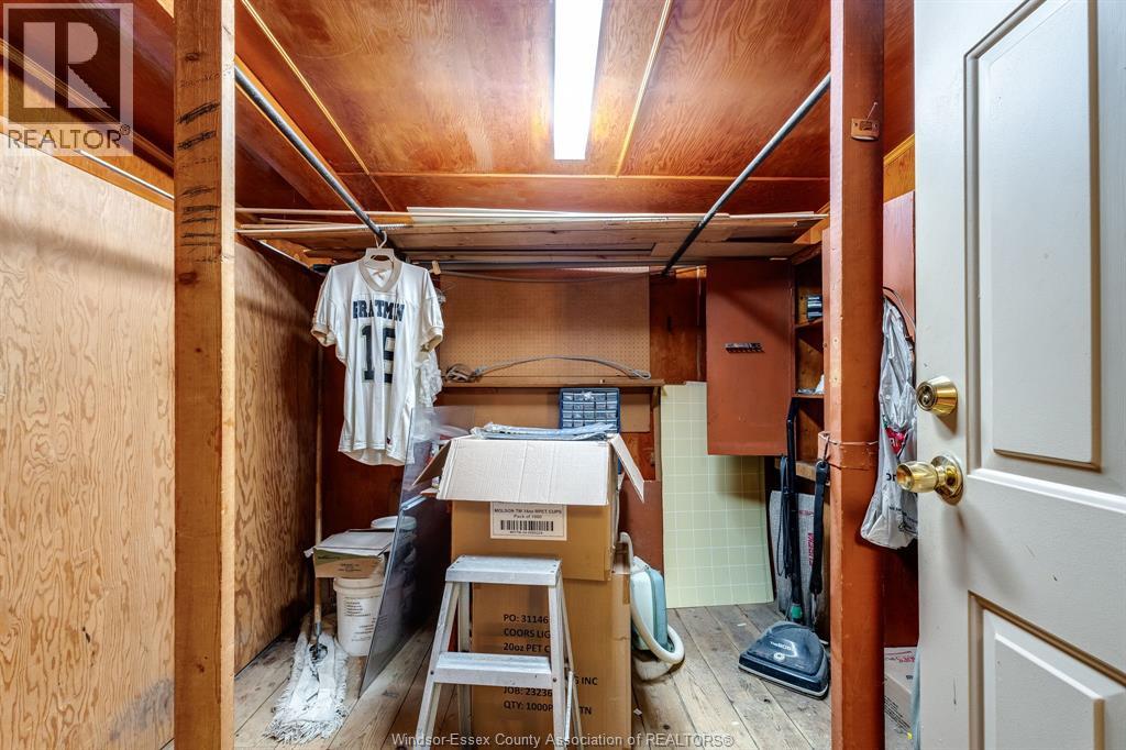 2330-2334 McDougall - 44