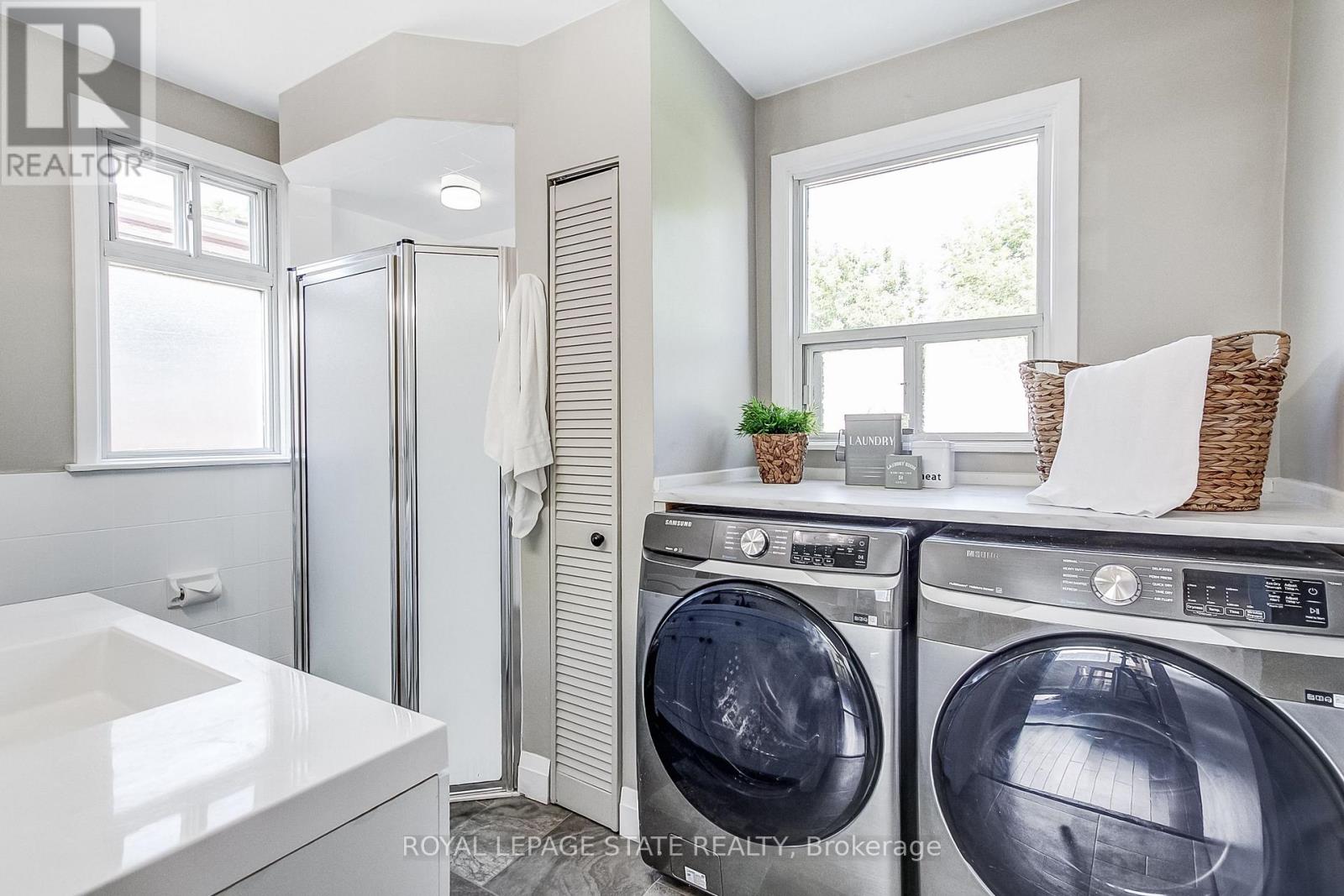 28 DELENA AVENUE S - 13