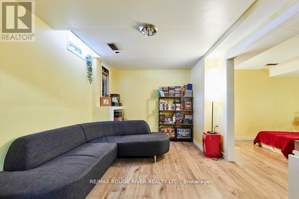 34 CEDAR COURT - 25