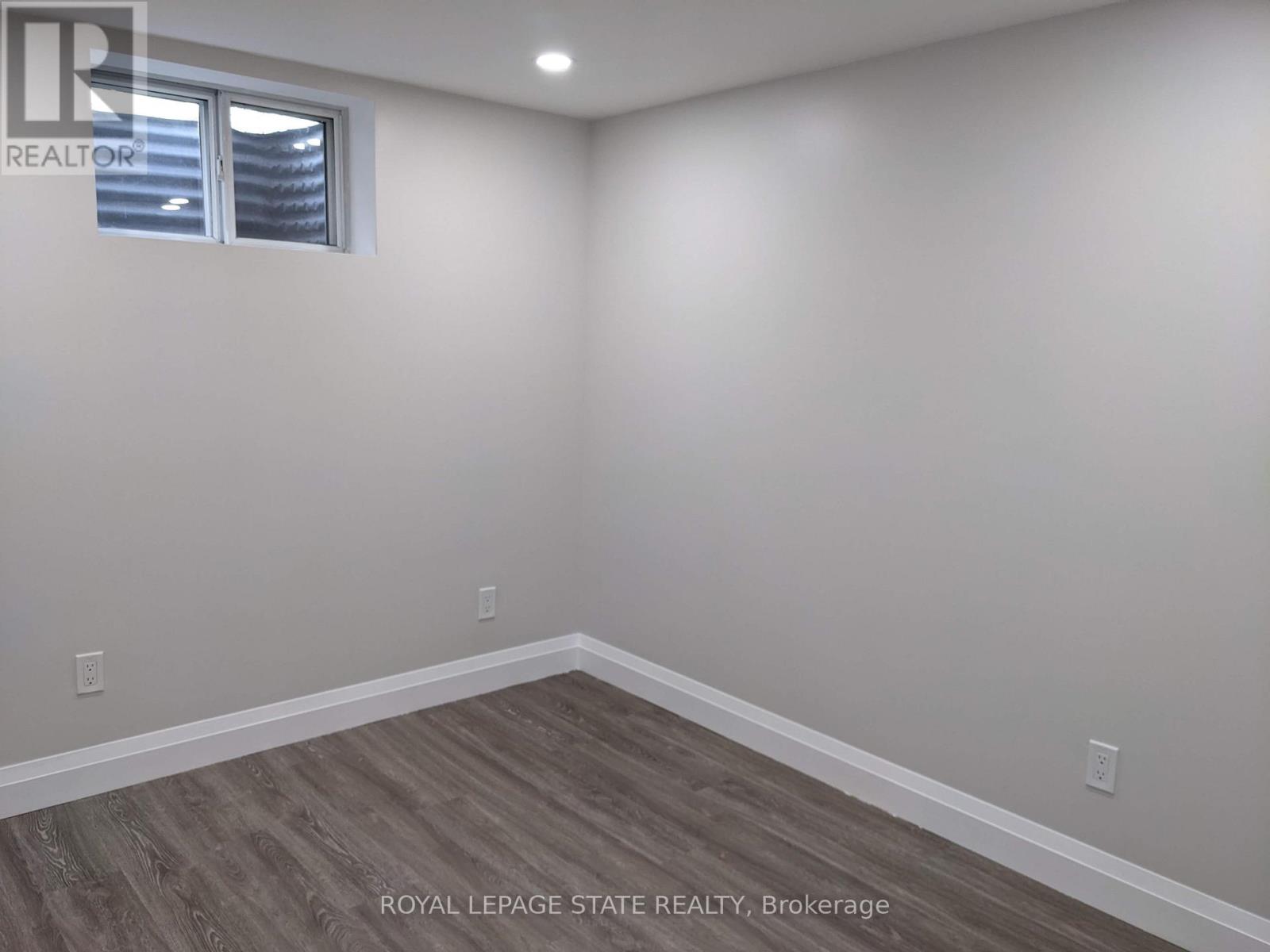 28 DELENA AVENUE S - 28