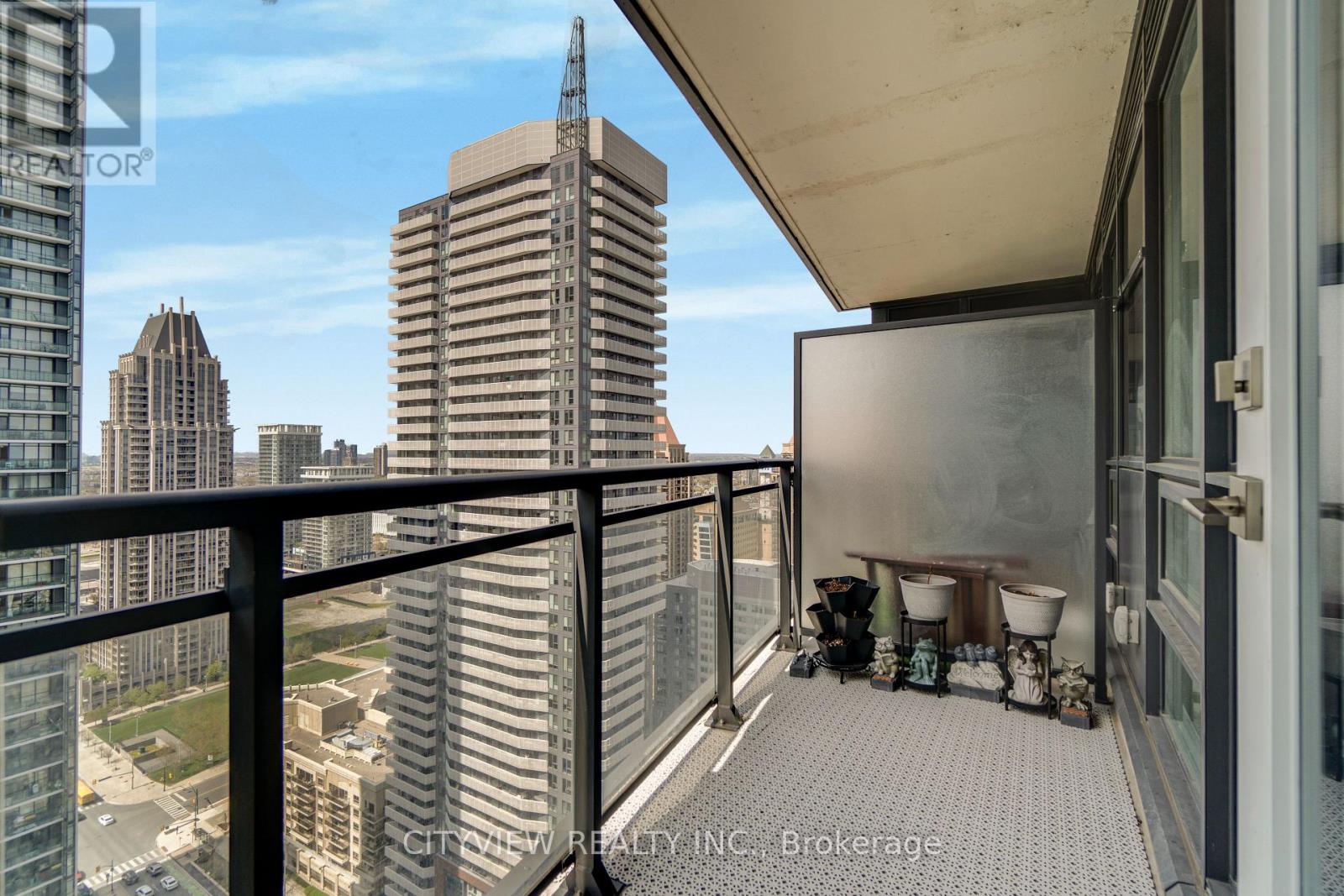 #2905 510 CURRAN PLACE - 23