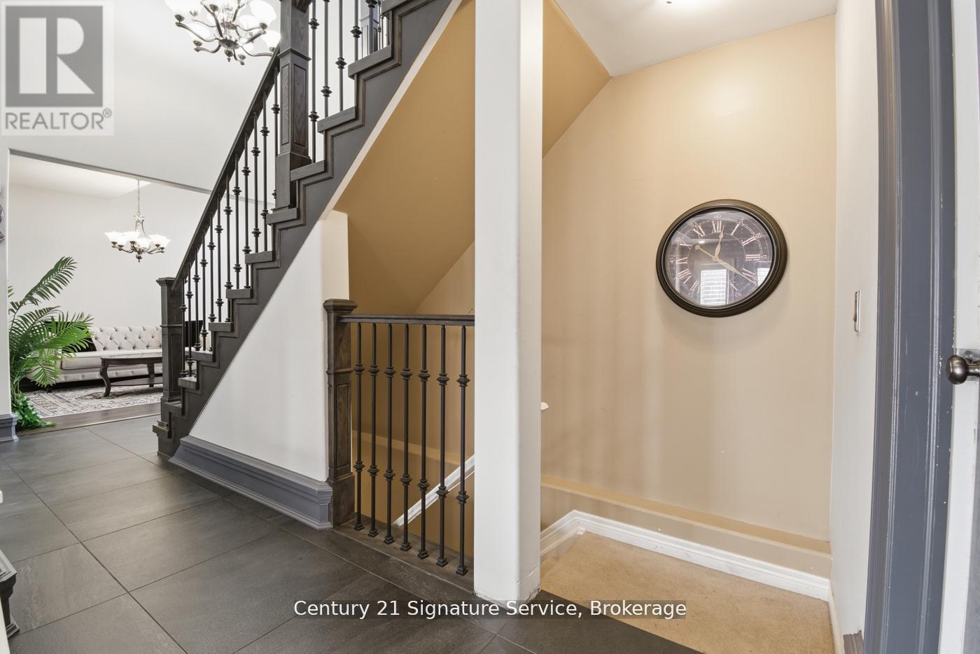 654 BRIAN STREET - 23