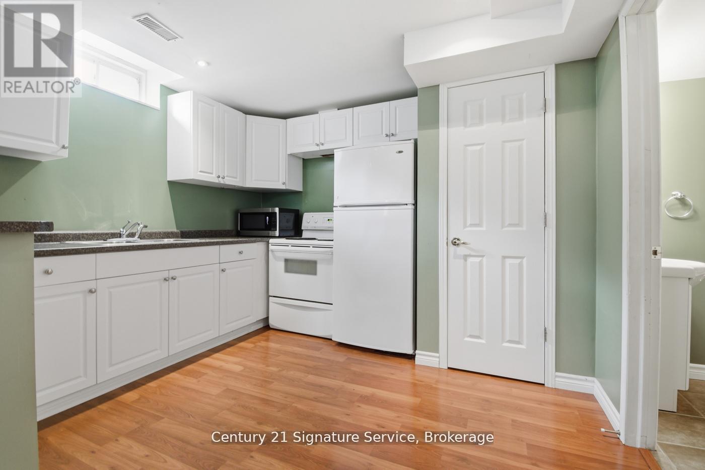 654 BRIAN STREET - 35