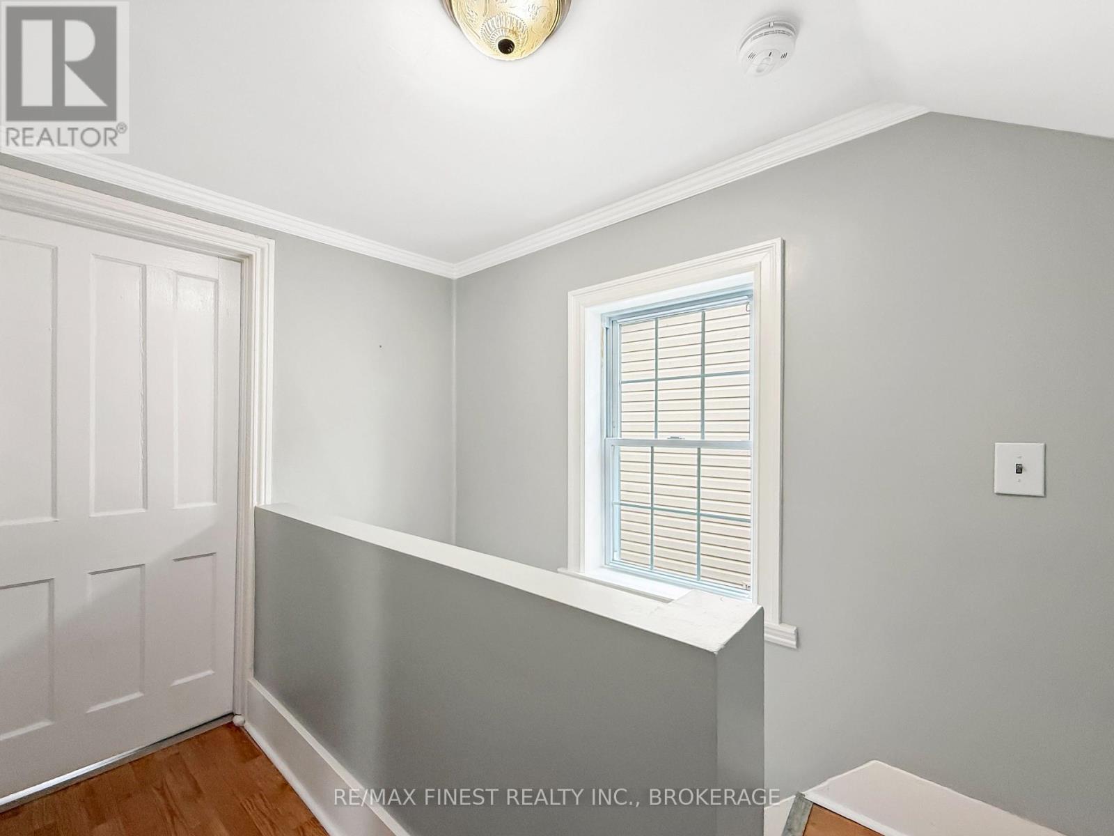 215 BROCK STREET - 15