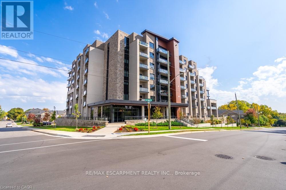 #213 30 HAMILTON STREET S - 1